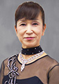 みい